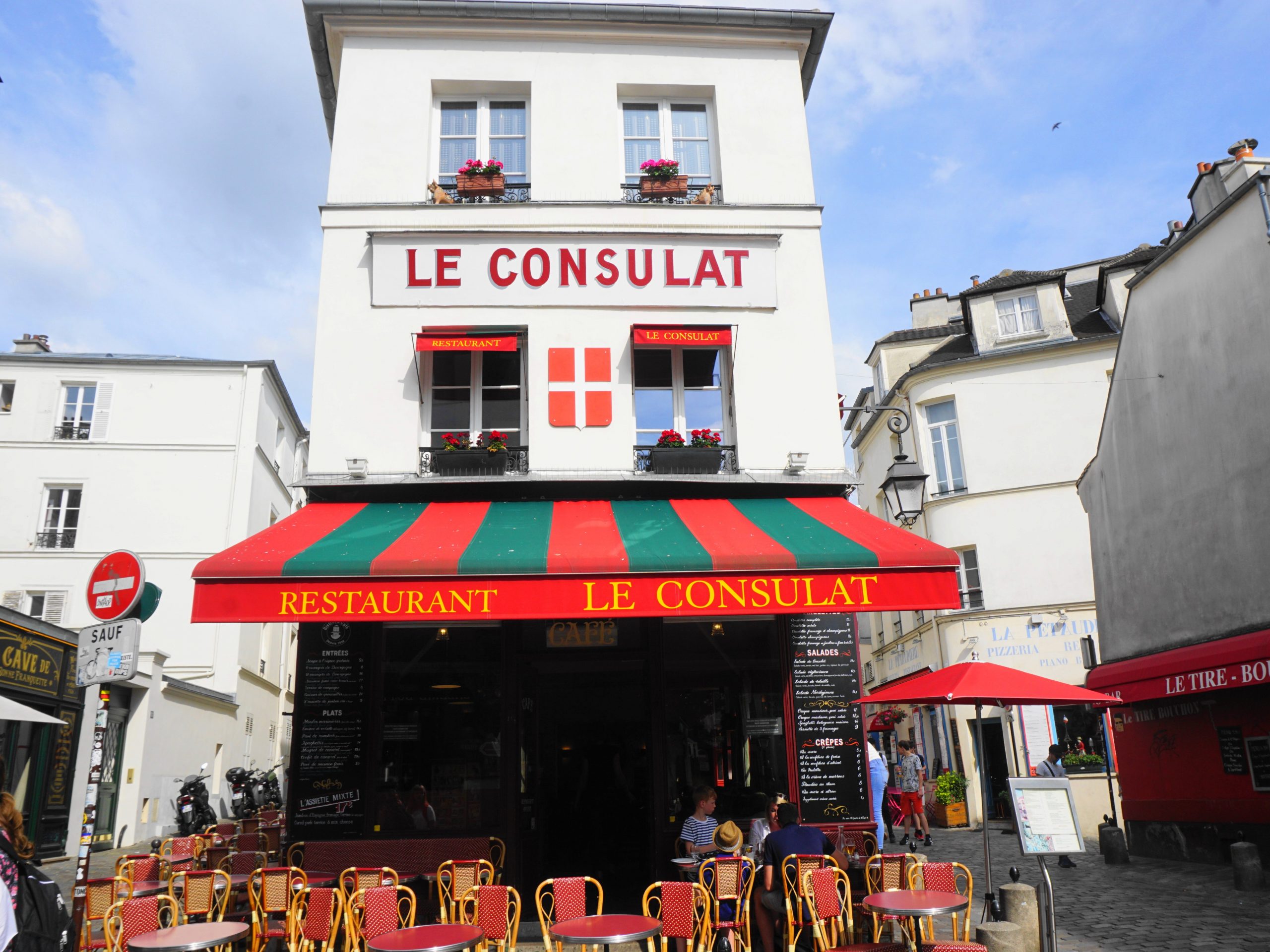 Le Consultat Restaurant in Montmartre